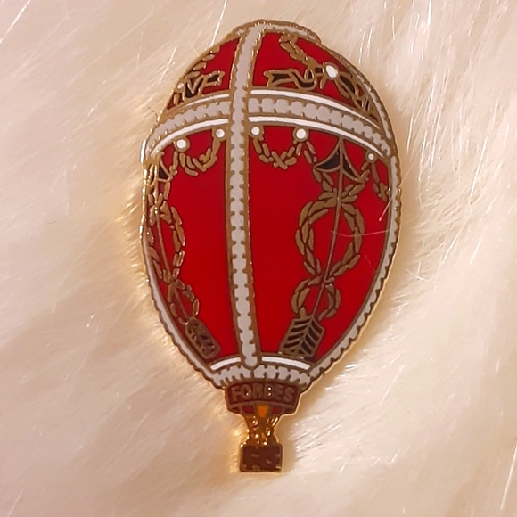 Forbes Egg Hot Air Balloon Pin - Picture 4 of 5